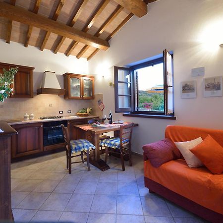 Agriturismo San Severo Passignano sul Trasimeno Δωμάτιο φωτογραφία